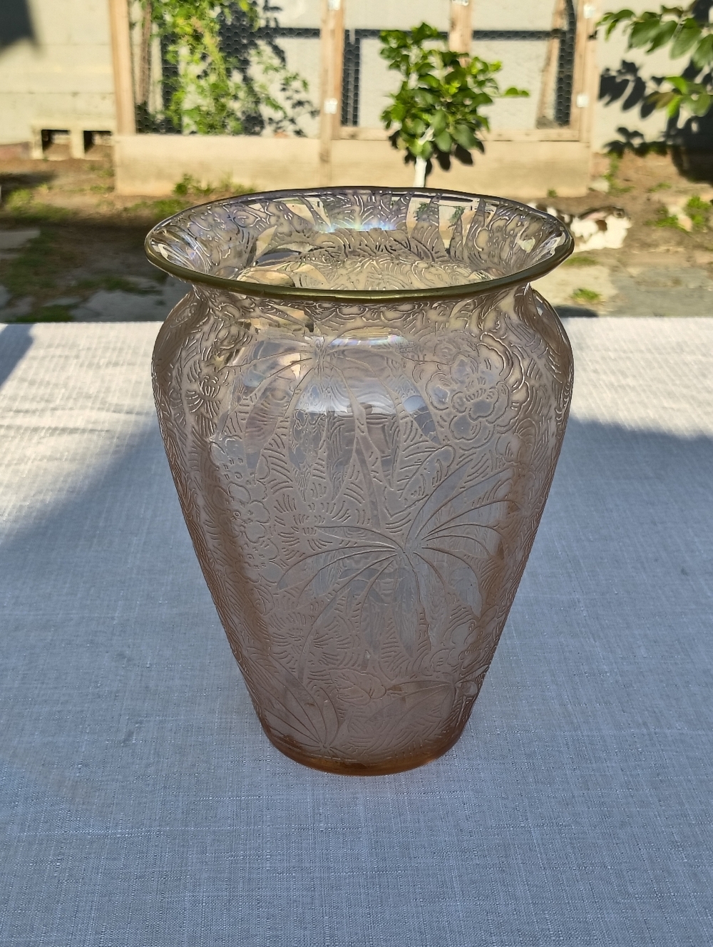 Vtg Fostoria Brocade Pink Palm Leaf Mother of Pearl Iridescent Gold Edge Vase